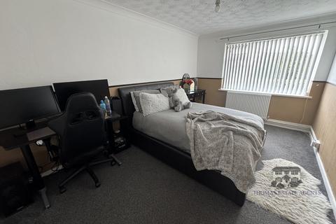2 bedroom ground floor flat for sale, Heol-y-twyn, Aberdare, Rhondda Cynon Taff, CF44 8TF