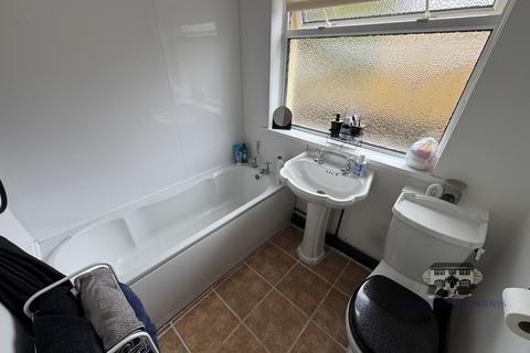 2 bedroom ground floor flat for sale, Heol-y-twyn, Aberdare, Rhondda Cynon Taff, CF44 8TF