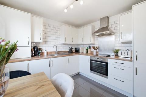 2 bedroom flat for sale, 12/4 Flaxmill Place, Edinburgh, EH6