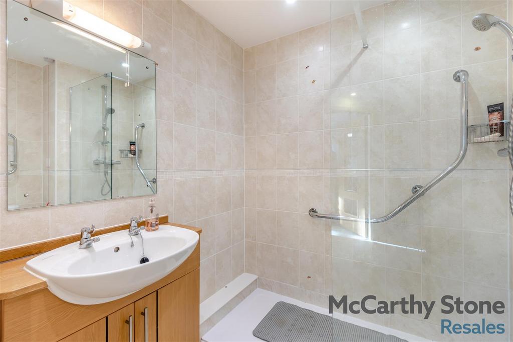 8672098-interior07.jpg