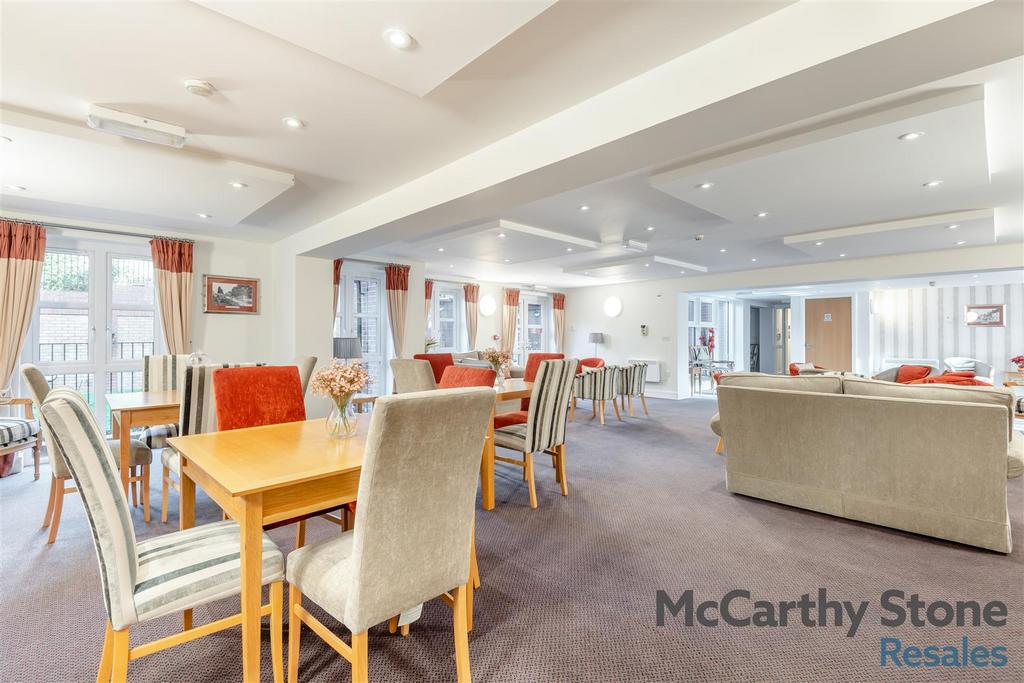 8672098-interior13.jpg