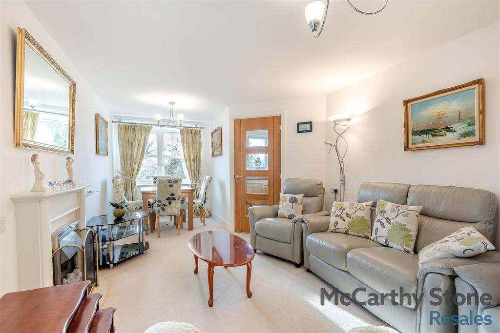 8672098-interior05.jpg