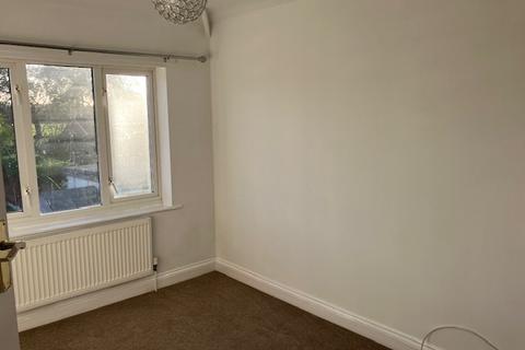 3 bedroom semi-detached house to rent, Holly Lane, Great Wyrley, Walsall