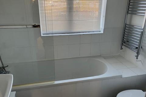 3 bedroom semi-detached house to rent, Holly Lane, Great Wyrley, Walsall