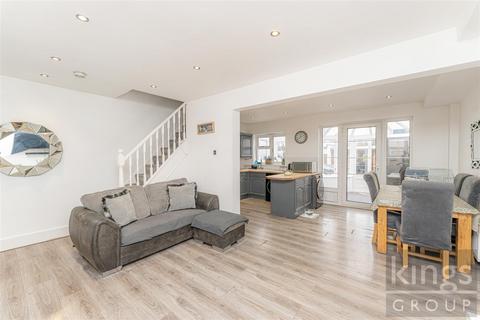 3 bedroom terraced house for sale, Linden Avenue, Enfield