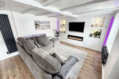 3 bedroom terraced house for sale, Collins Hill, Fordham, Ely, CB7
