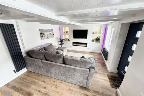 3 bedroom terraced house for sale, Collins Hill, Fordham, Ely, CB7