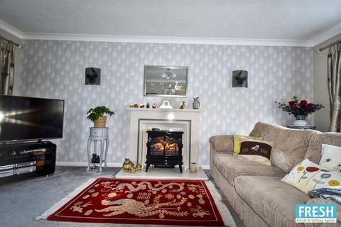 3 bedroom bungalow for sale, Heol Y Parc, Pontarddulais, Swansea, SA4