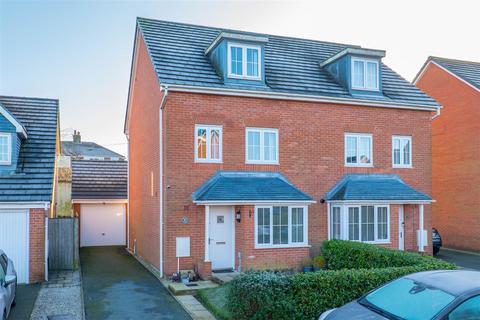 4 bedroom semi-detached house for sale, Triumph Avenue, Chorley