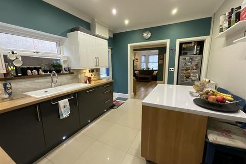 undefined, Arthur Street, Ammanford SA18
