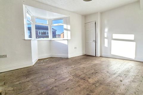 3 bedroom semi-detached house for sale, Barnard Crescent, Hebburn, Tyne and Wear, NE31 1HW