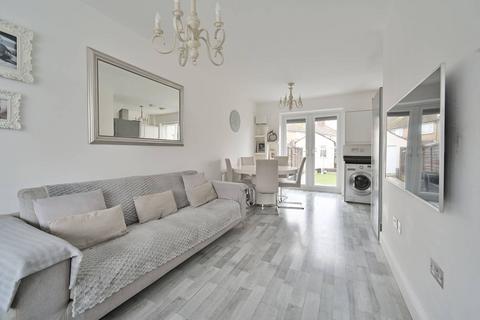 2 bedroom end of terrace house for sale, Briar Road, Watford, WD25