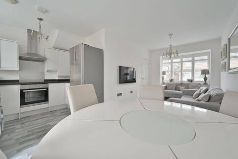 2 bedroom end of terrace house for sale, Briar Road, Watford, WD25