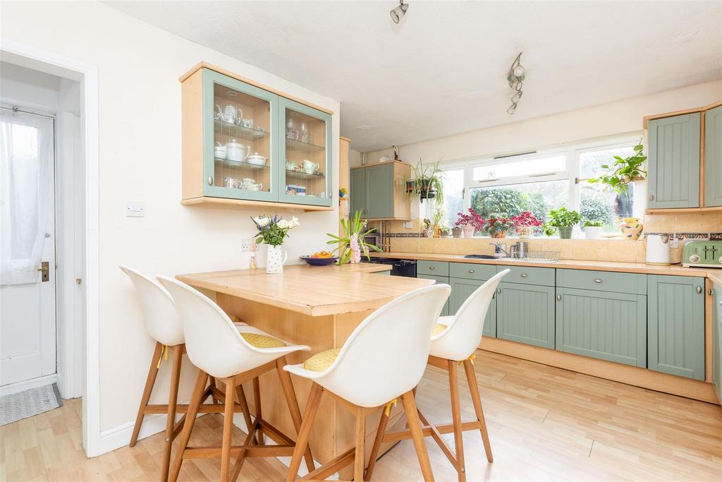 Kitchen/ Breakfast room