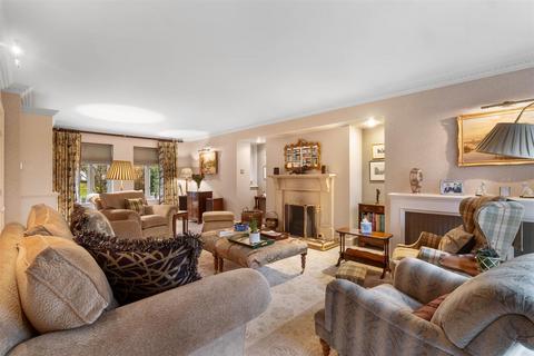 5 bedroom detached house for sale, Kington Rise, Claverdon, Warwick