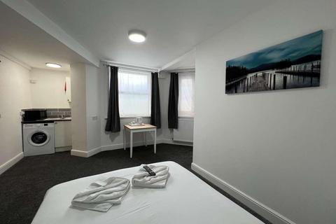 House share to rent, Beacon Road, Bournemouth