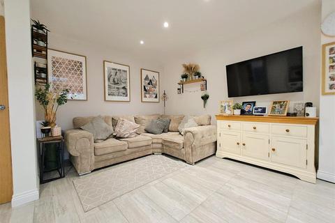 3 bedroom semi-detached house for sale, Charlbury Crescent, Yardley, Birmingham