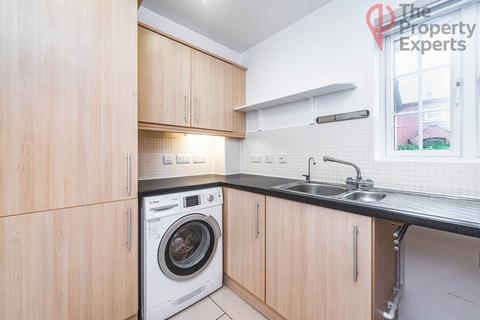 2 bedroom apartment for sale, Fernhill Place, Hook, RG27