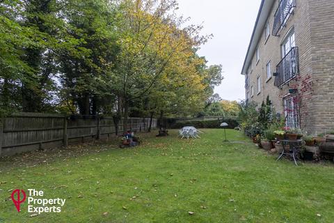2 bedroom apartment for sale, Fernhill Place, Hook, RG27