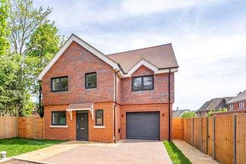 undefined, London Road, Hindhead GU26