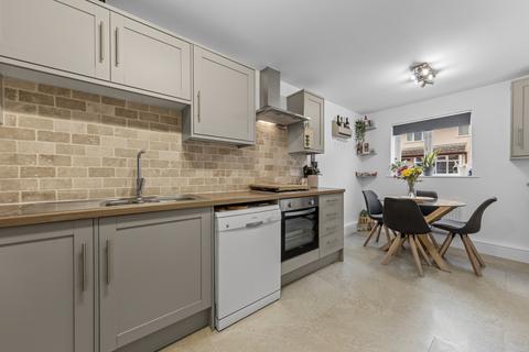 3 bedroom semi-detached house for sale, Allen Road, Wellingborough NN9