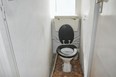 1 bedroom flat for sale, Flat E53 Du Cane Court, Balham High Road, Balham, London, SW17 7JL