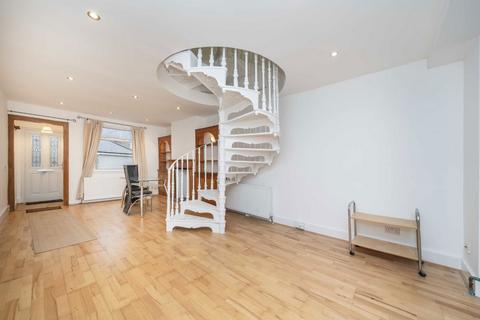2 bedroom house for sale, Mountfield Road, London W5