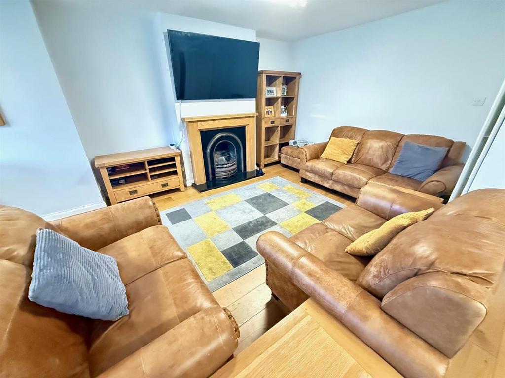 WR98 Lounge.jpg