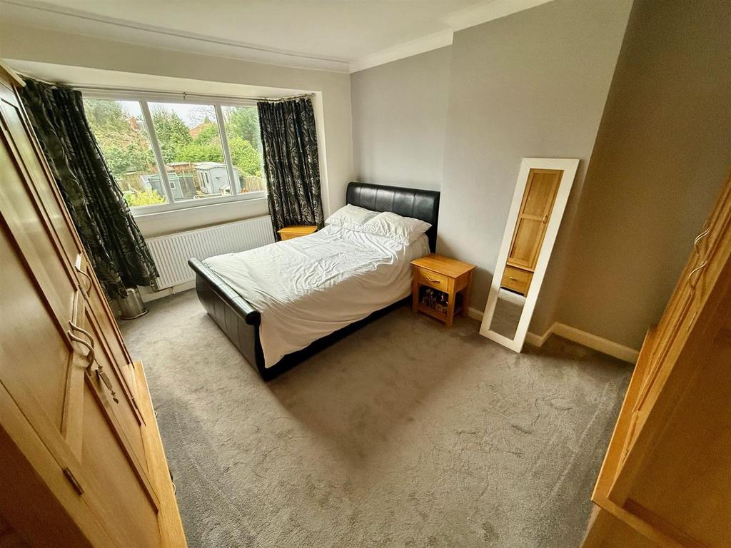 WR98 Bed1.jpg