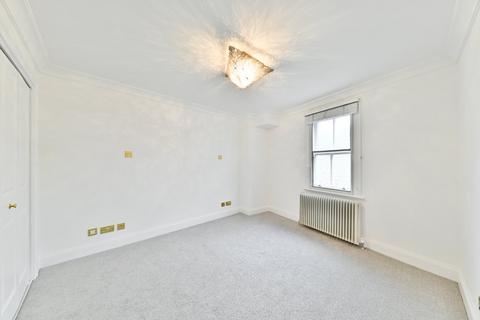1 bedroom flat for sale, Beauchamp Place, Knightsbridge, London