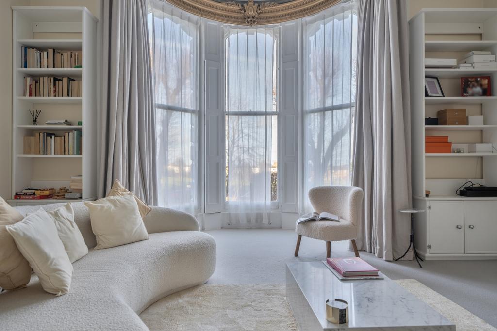 Bay window sitting room