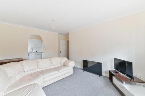 1 bedroom flat for sale, Hamilton Court, Cumberland Place, London, SE6