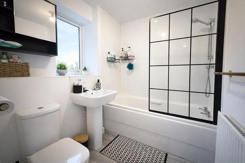 undefined, Weedon Close, Northampton NN5
