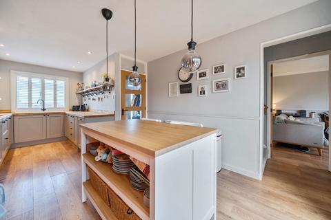 3 bedroom semi-detached house for sale, Abbey Road, Basingstoke RG24 9EG