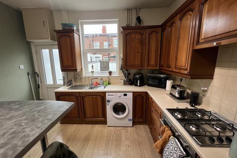 2 bedroom terraced house for sale, Springfield Avenue, Reddish