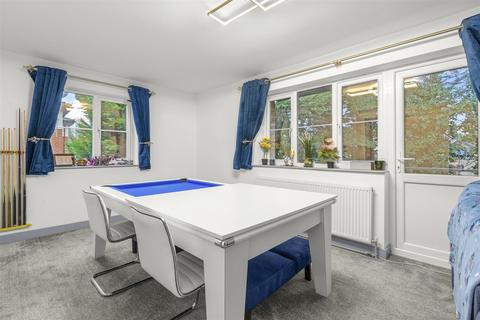 2 bedroom apartment for sale, Brambleside, High Wycombe HP11