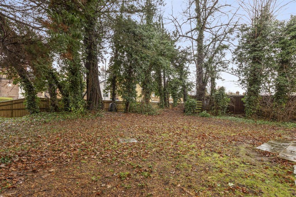 Communal Grounds