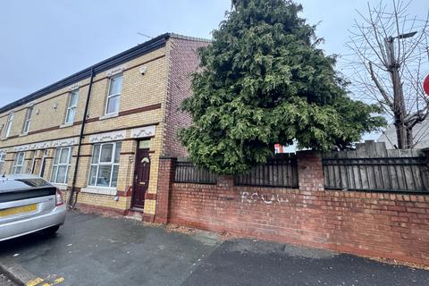 3 bedroom end of terrace house for sale, Stovell Avenue, Longsight