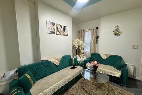 3 bedroom end of terrace house for sale, Stovell Avenue, Longsight