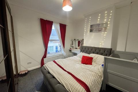 3 bedroom end of terrace house for sale, Stovell Avenue, Longsight