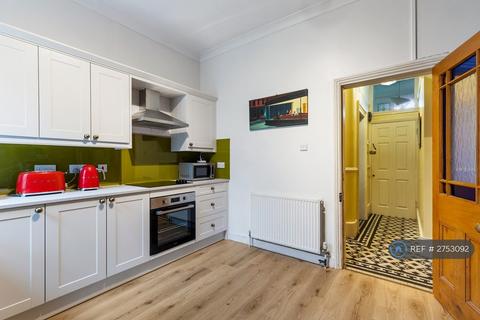 1 bedroom flat to rent, Verdant Lane, London, SE6