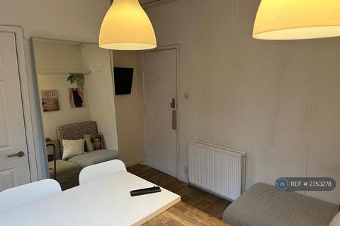 undefined, Cross Green, Leeds, LS9