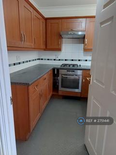 3 bedroom terraced house to rent, Clare Drive, Highfields Caldecote, Cambridge, CB23