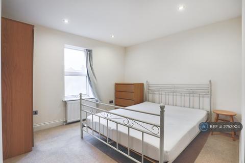 2 bedroom flat to rent, Thornlaw Road, London, SE27