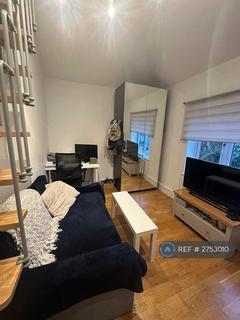 1 bedroom in a house share to rent, Western Road, Mitcham, CR4
