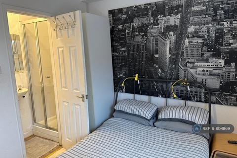 undefined, Cross Green, Leeds, LS9