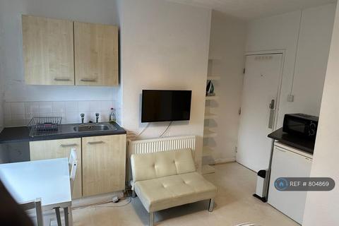 undefined, Cross Green, Leeds, LS9