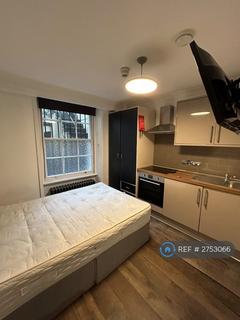 Studio to rent, Leinster Square, London, W2