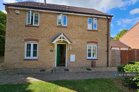 5 bedroom end of terrace house to rent, Baxendale  Road, Chichester, PO19