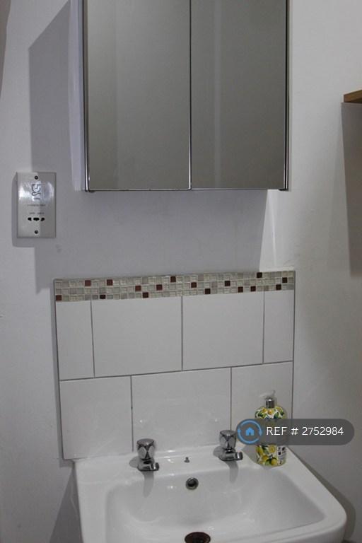 Bathroom 2nd Floor